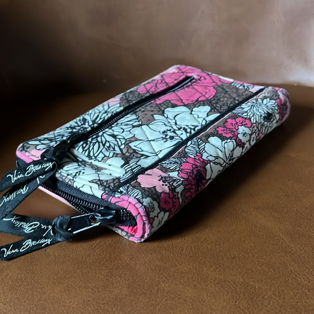 Vintage Vera Bradley Bundle! Wallet and crossbody/shoulder bag. - Picture 6 of 8
